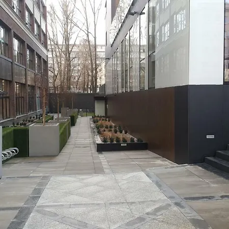 Aparthotel Pawia Deluxe Warsaw Exterior photo