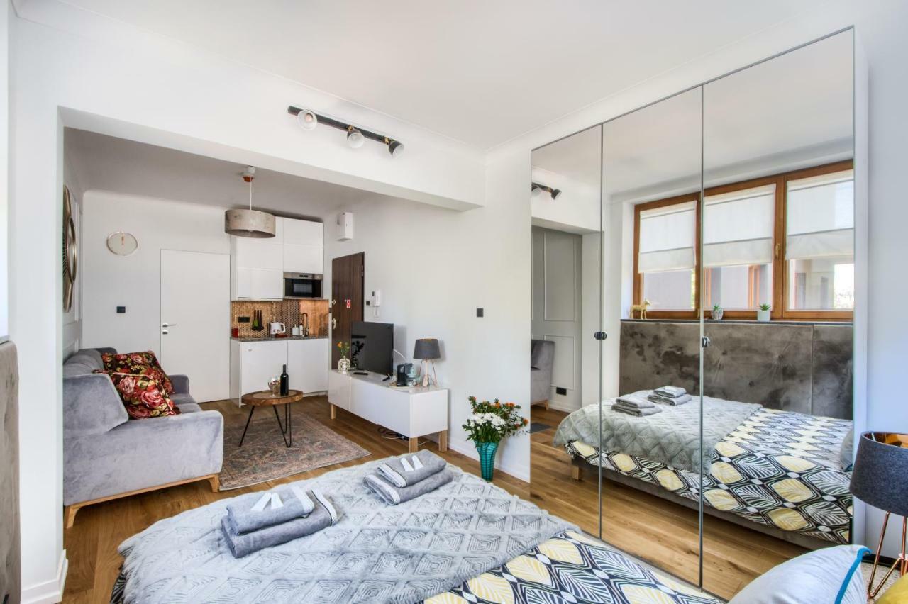 Pawia Deluxe Hotel apartamentowy Warszawa